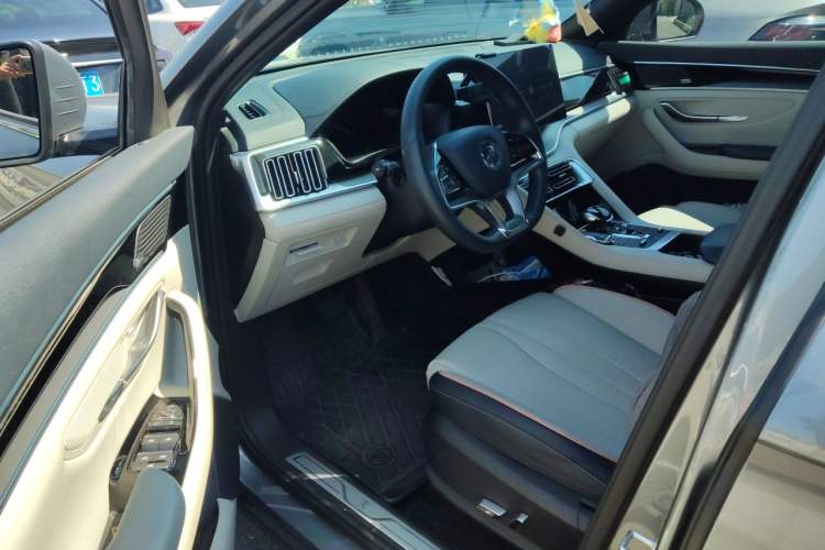 Used BYD Song PLUS New Energy 2021 DM-i 110KM Flagship PLUS Interior 3