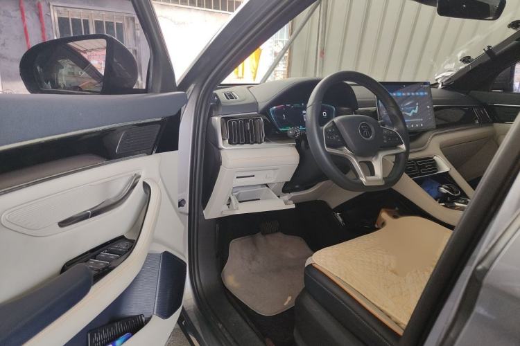 Used BYD Song PLUS New Energy 2021 EV Deluxe Model Interior 3