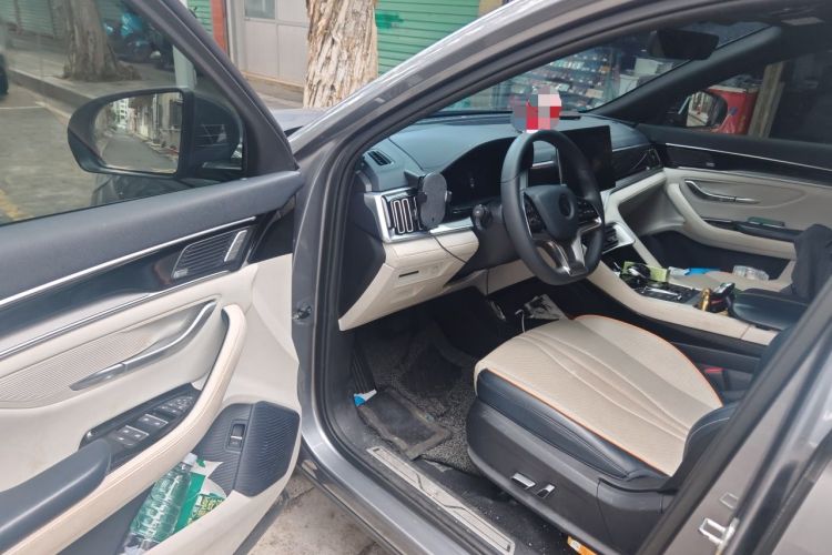 Used BYD Song PLUS New Energy 2021 EV Flagship Model Interior 3