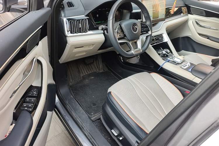 Used BYD Song PLUS New Energy 2021 DM-i 51KM Prestige Model Interior 3