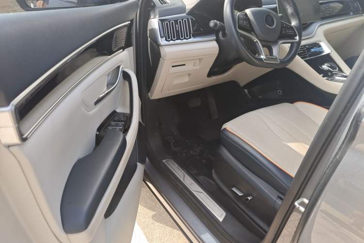 Used BYD Song PLUS New Energy 2021 DM-i 110KM Flagship PLUS Interior 3
