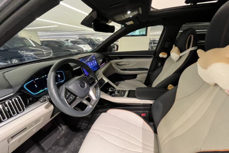 Used BYD Song PLUS New Energy 2021 DM-i 110KM Flagship PLUS Interior 4
