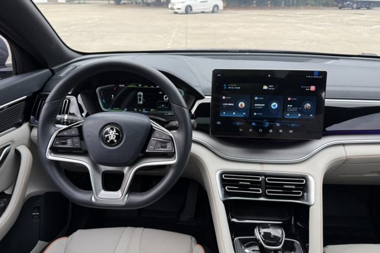 Used BYD Song PLUS New Energy 2021 DM-i 51KM Prestige Model Interior 4
