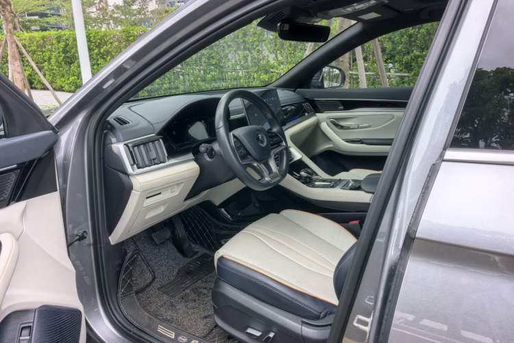 Used BYD Song PLUS New Energy 2021 DM-i 110KM Flagship PLUS Interior 4