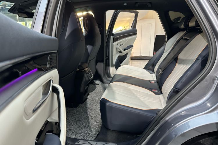 Used BYD Song PLUS New Energy 2021 DM-i 110KM Flagship PLUS Interior 5