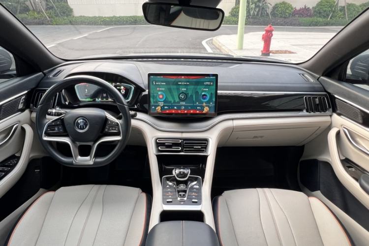 Used BYD Song PLUS New Energy 2021 EV Flagship Model Interior 9