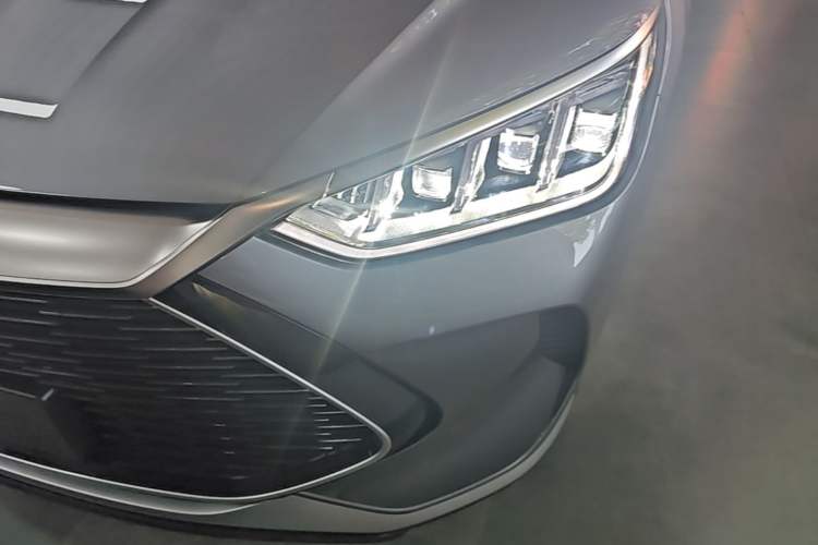 Used BYD Song PLUS New Energy 2021 DM-i 110KM Flagship Model Left Front Headlight