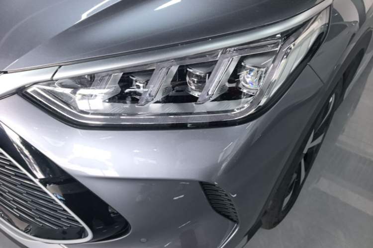 Used BYD Song PLUS New Energy 2021 DM-i 110KM Flagship PLUS 5G Edition Left Front Headlight