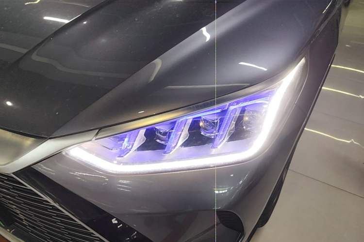 Used BYD Song PLUS New Energy 2021 DM-i 110KM Flagship PLUS 5G Edition Left Front Headlight