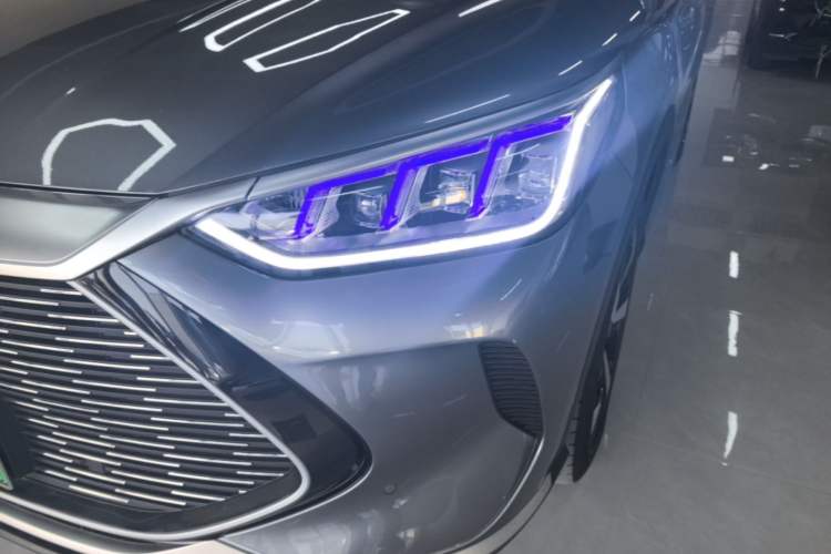 Used BYD Song PLUS New Energy 2021 DM-i 110KM Flagship PLUS 5G Edition Left Front Headlight