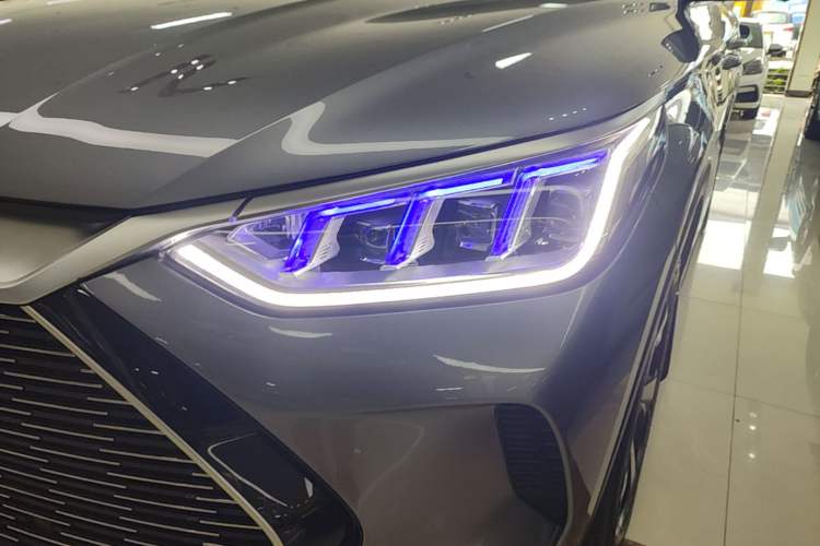 Used BYD Song PLUS New Energy 2021 DM-i 110KM Flagship PLUS Left Front Headlight