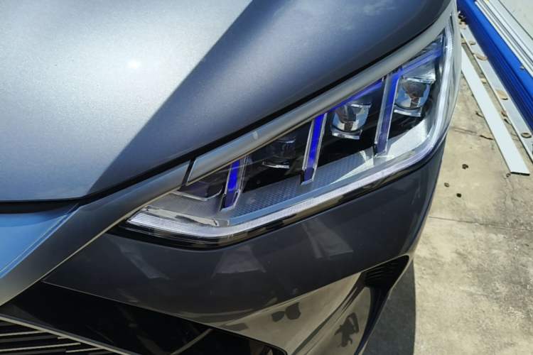 Used BYD Song PLUS New Energy 2021 DM-i 110KM Flagship PLUS 5G Edition Left Front Headlight
