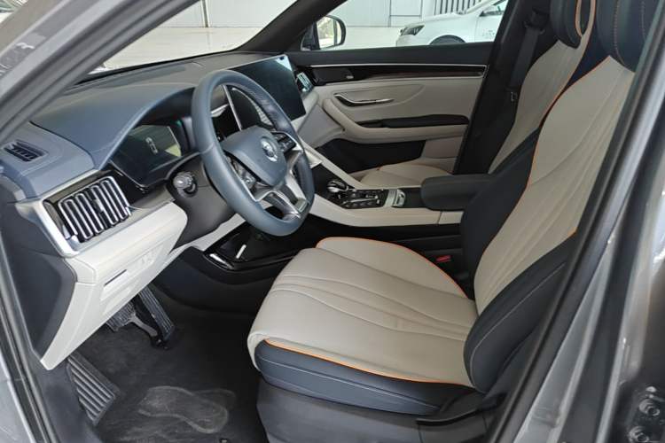 Used BYD Song PLUS New Energy 2021 DM-i 110KM Flagship Model Left Front Seat