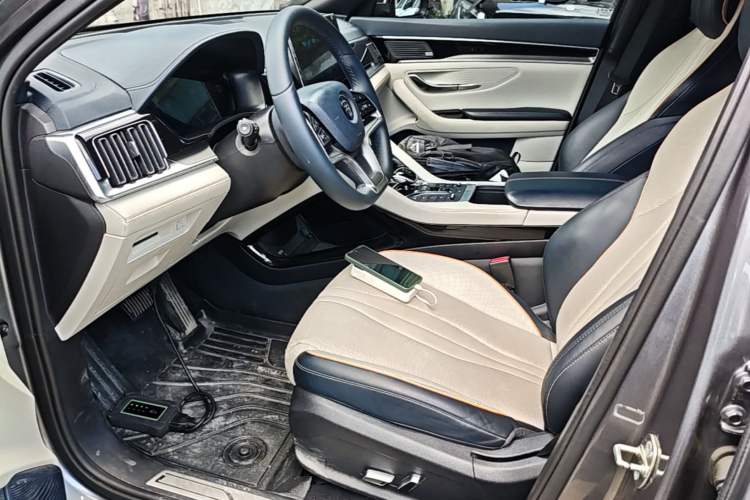 Used BYD Song PLUS New Energy 2021 EV Flagship Model Left Front Seat