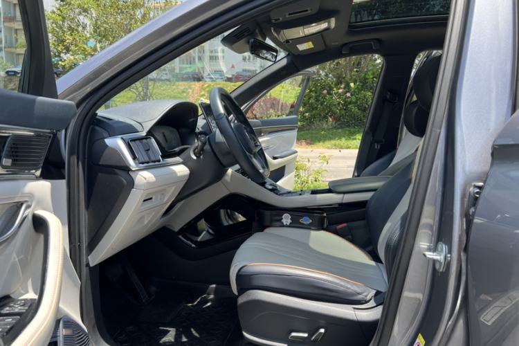 Used BYD Song PLUS New Energy 2021 DM-i 110KM Flagship PLUS 5G Edition Left Front Seat