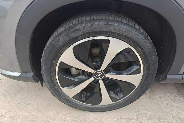 Used BYD Song PLUS New Energy 2021 DM-i 110KM Flagship PLUS Left Front Wheel Hub