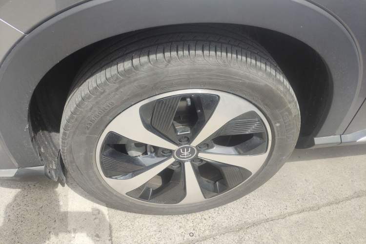 Used BYD Song PLUS New Energy 2021 DM-i 100KM Four-Wheel Drive Flagship PLUS Left Front Wheel Hub
