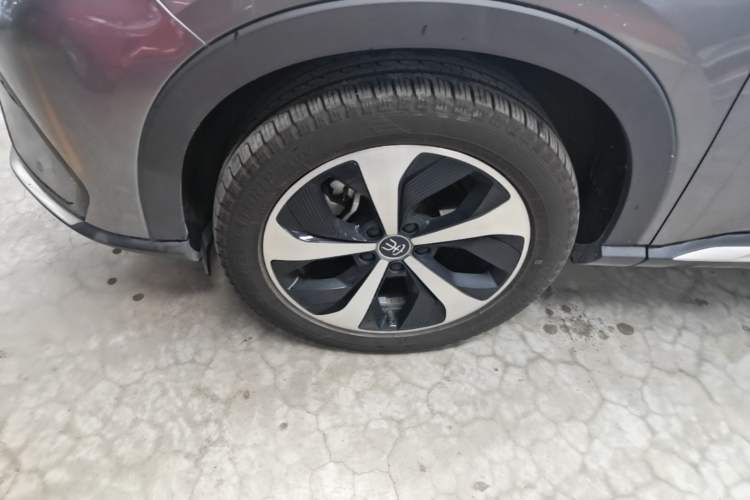 Used BYD Song PLUS New Energy 2021 EV Flagship Model Left Front Wheel Hub
