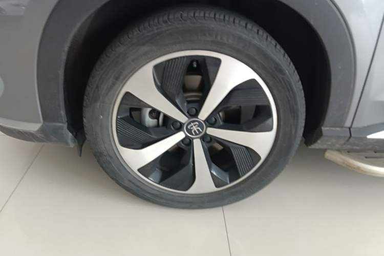 Used BYD Song PLUS New Energy 2021 DM-i 110KM Flagship Model Left Front Wheel Hub