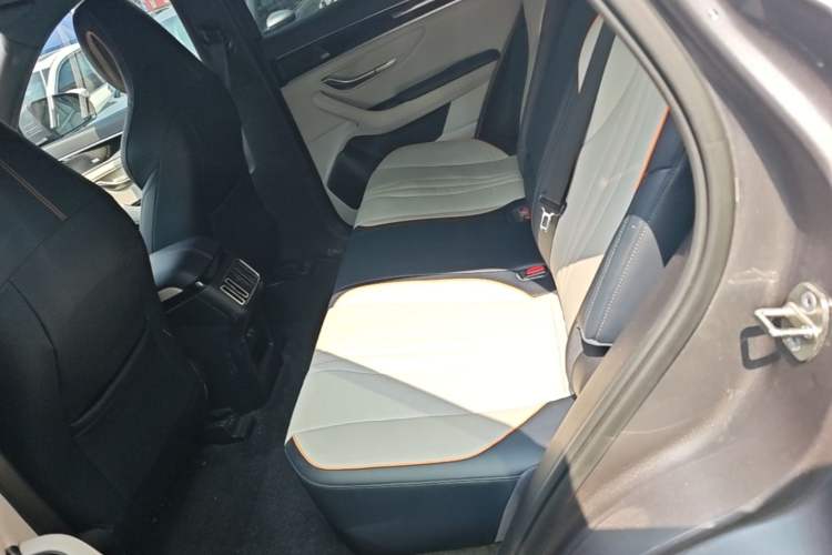 Used BYD Song PLUS New Energy 2021 DM-i 51KM Prestige Model Left Rear Seat