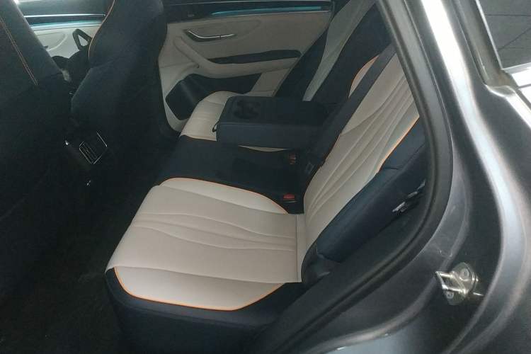 Used BYD Song PLUS New Energy 2021 DM-i 110KM Flagship Model Left Rear Seat