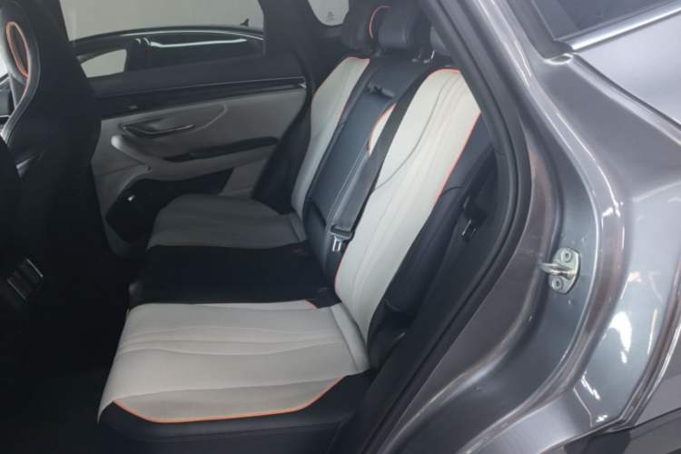 Used BYD Song PLUS New Energy 2021 DM-i 110KM Flagship PLUS 5G Edition Left Rear Seat