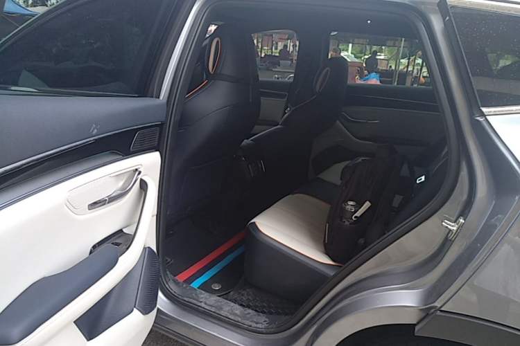 Used BYD Song PLUS New Energy 2021 DM-i 110KM Flagship Model Left Rear Seat
