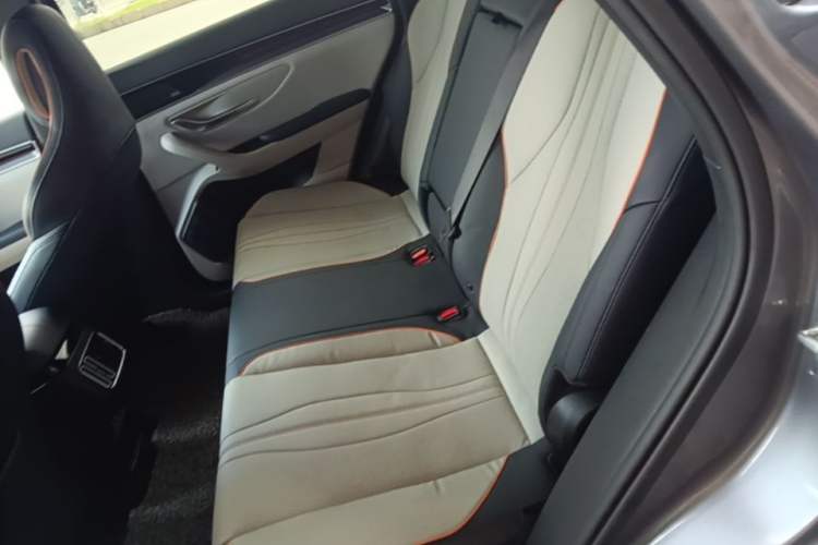 Used BYD Song PLUS New Energy 2021 DM-i 110KM Flagship PLUS Left Rear Seat