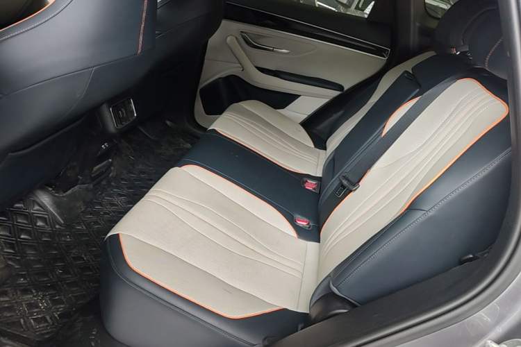 Used BYD Song PLUS New Energy 2021 EV Flagship Model Left Rear Seat
