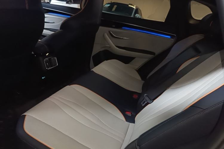 Used BYD Song PLUS New Energy 2021 EV Flagship Model Left Rear Seat