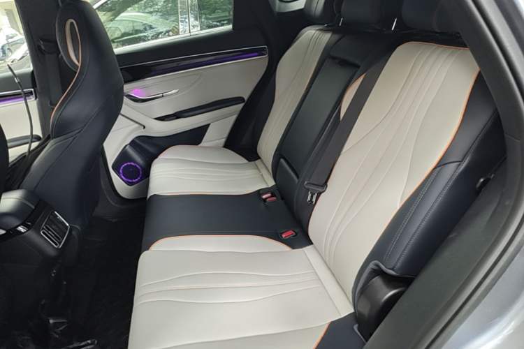 Used BYD Song PLUS New Energy 2021 DM-i 110KM Flagship Model Left Rear Seat