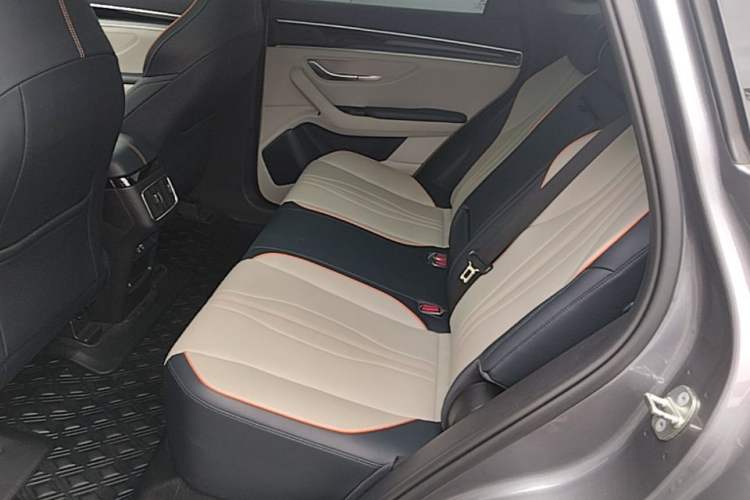 Used BYD Song PLUS New Energy 2021 EV Deluxe Model Left Rear Seat