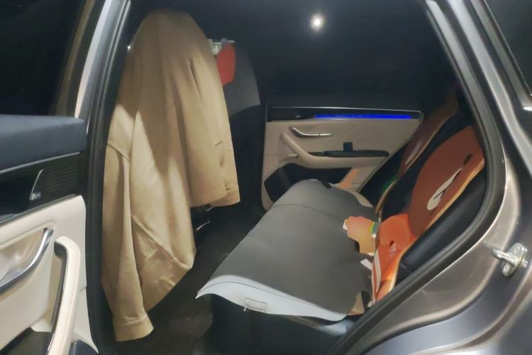 Used BYD Song PLUS New Energy 2021 EV Flagship Model Left Rear Seat