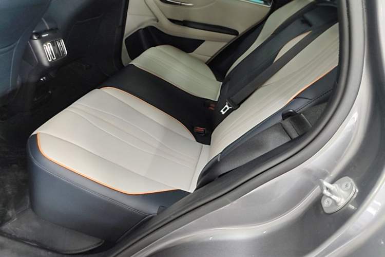 Used BYD Song PLUS New Energy 2021 EV Deluxe Model Left Rear Seat