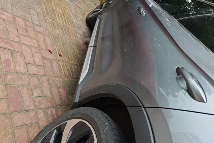 Used BYD Song PLUS New Energy 2021 DM-i 110KM Flagship Model Left Side Sill