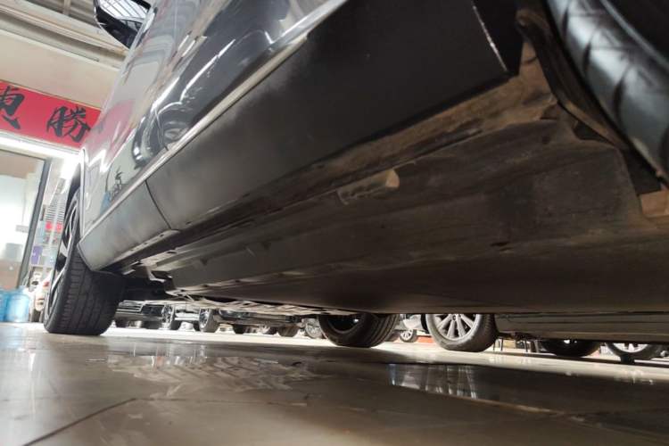Used BYD Song PLUS New Energy 2021 EV Flagship Model Left Side Sill
