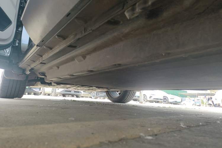 Used BYD Song PLUS New Energy 2021 EV Flagship Model Left Side Sill