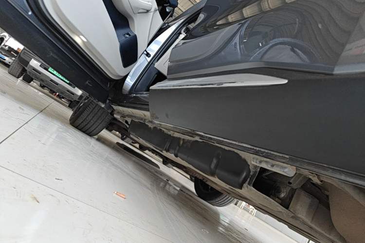Used BYD Song PLUS New Energy 2021 DM-i 110KM Flagship Model Left Side Sill