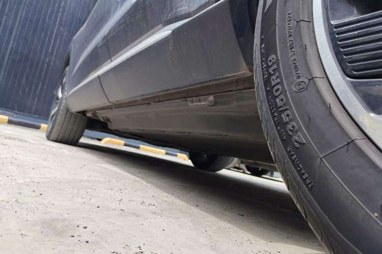 Used BYD Song PLUS New Energy 2021 EV Flagship Model Left Side Sill
