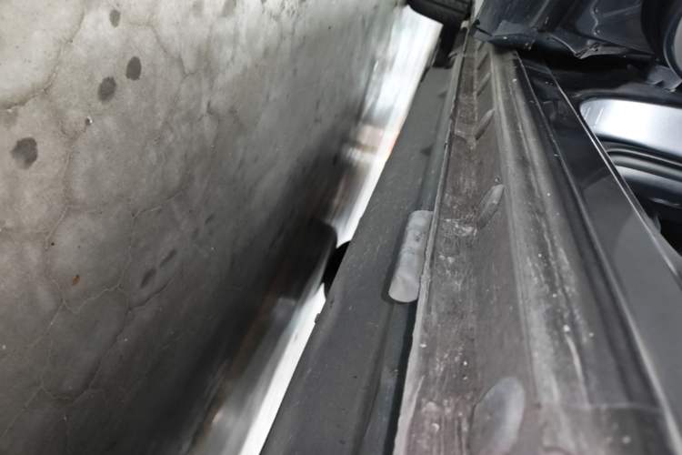 Used BYD Song PLUS New Energy 2021 EV Flagship Model Left Side Sill