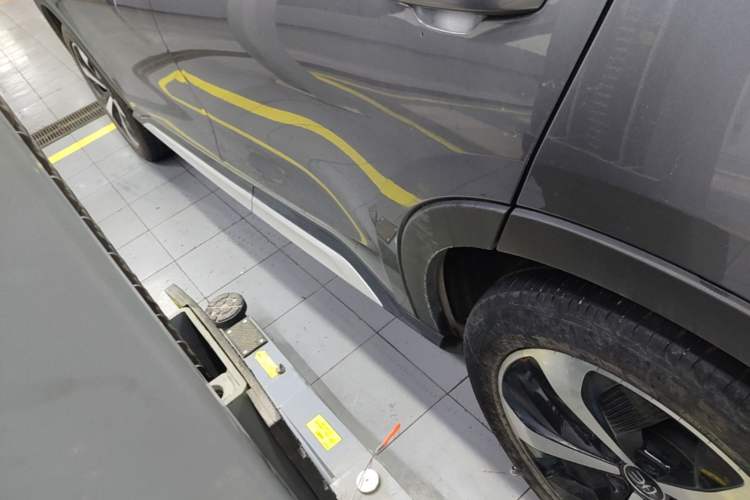 Used BYD Song PLUS New Energy 2021 EV Deluxe Model Left Side Sill