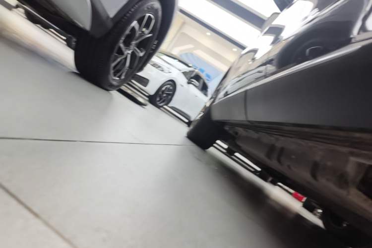 Used BYD Song PLUS New Energy 2021 DM-i 110KM Flagship Model Left Side Sill