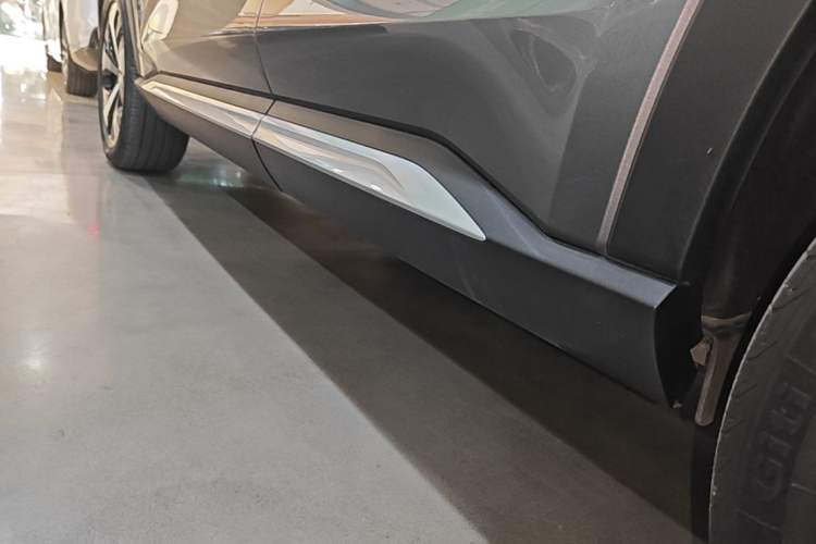 Used BYD Song PLUS New Energy 2021 EV Deluxe Model Left Side Sill