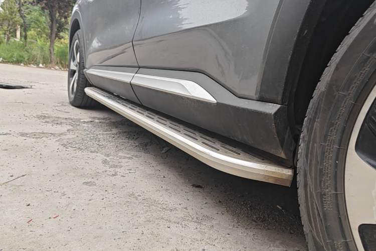 Used BYD Song PLUS New Energy 2021 DM-i 110KM Flagship Model Left Side Sill