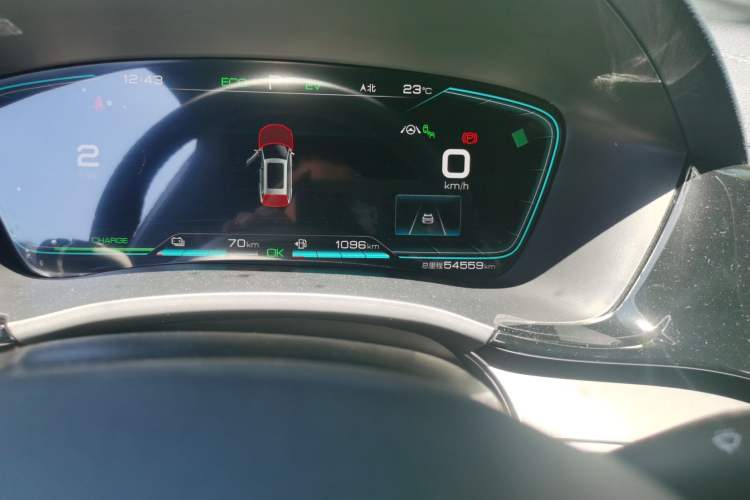 Used BYD Song PLUS New Energy 2021 DM-i 110KM Flagship PLUS Odometer Close Up