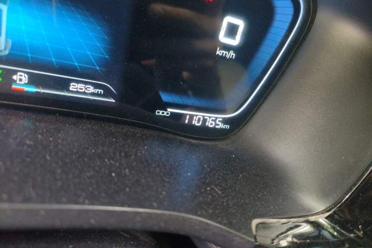 Used BYD Song PLUS New Energy 2021 DM-i 110KM Flagship Model Odometer Close Up