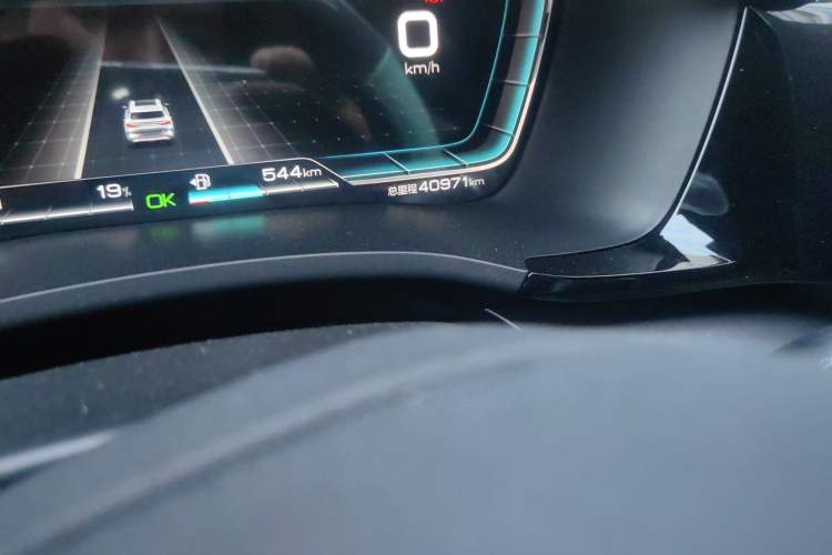 Used BYD Song PLUS New Energy 2021 DM-i 110KM Flagship PLUS Odometer Close Up