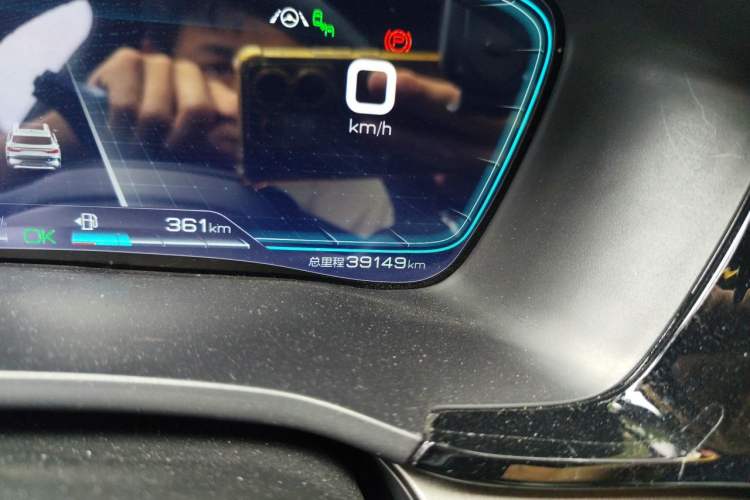 Used BYD Song PLUS New Energy 2021 DM-i 110KM Flagship PLUS Odometer Close Up