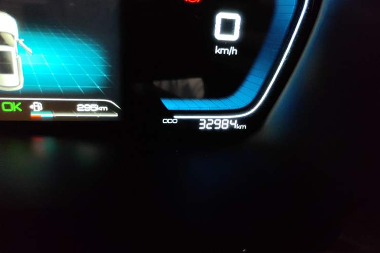 Used BYD Song PLUS New Energy 2021 DM-i 110KM Flagship Model Odometer Close Up