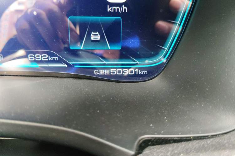 Used BYD Song PLUS New Energy 2021 DM-i 110KM Flagship PLUS Odometer Close Up